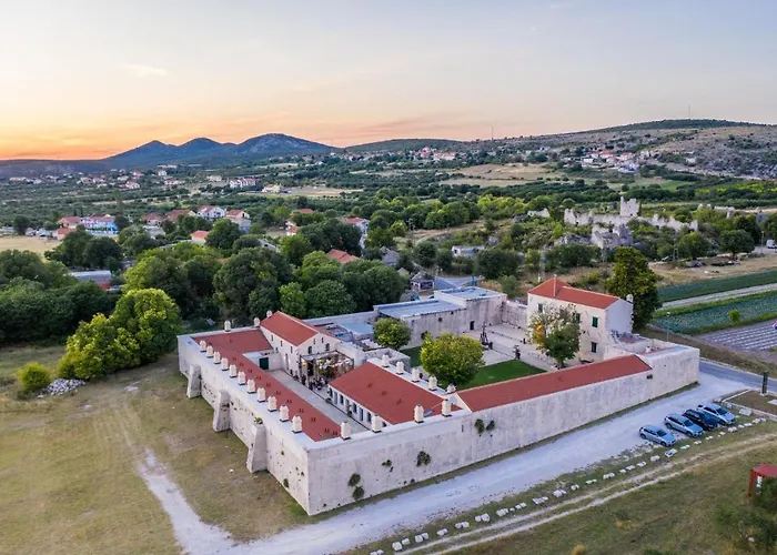 מלון Heritage Maskovica 4*